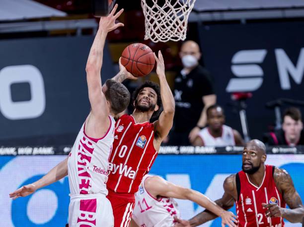 边锋战术在 边锋战术在